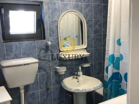 Izdavanje, dvosoban stan, 44m², Momišići, Podgorica - image 9