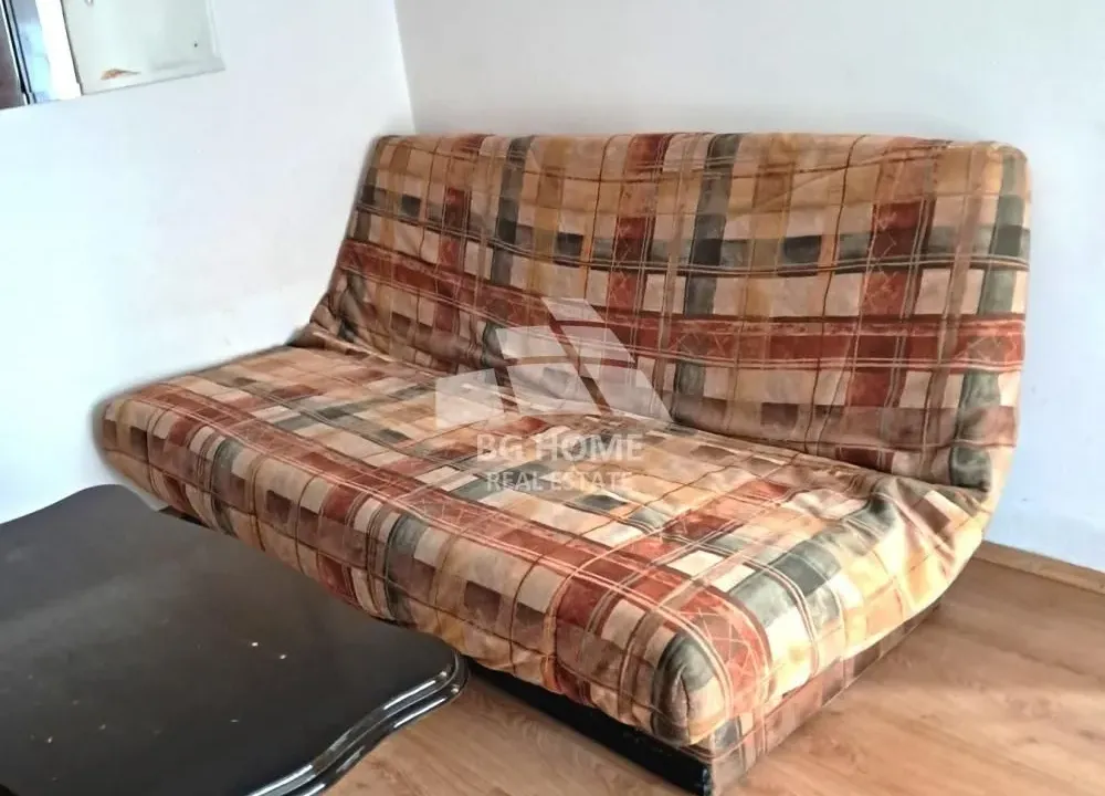 Izdavanje, dvosoban stan, 45m², Uciteljsko Naselje, Zvezdara Sve Podlokacije