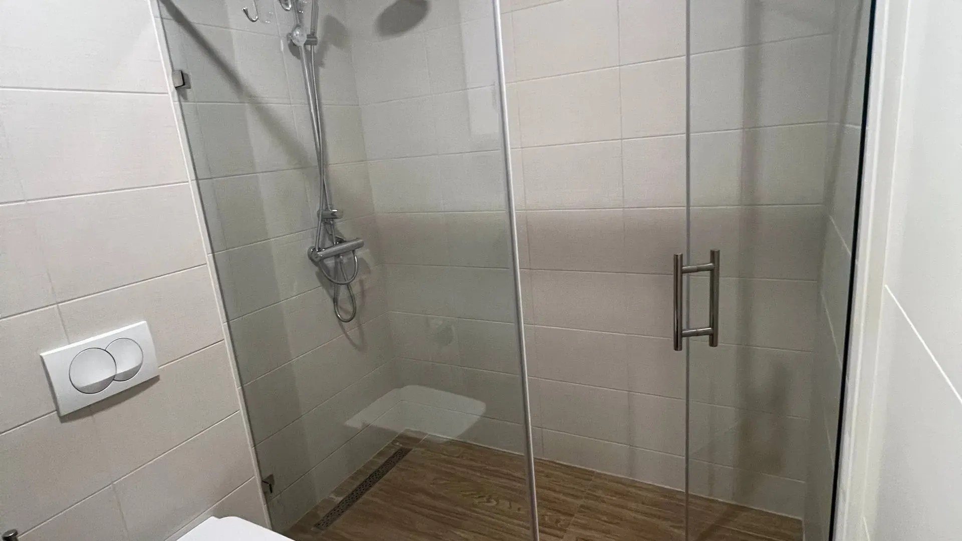 Sale, two bedroom apartment, 80m², Dobra Voda, Budva