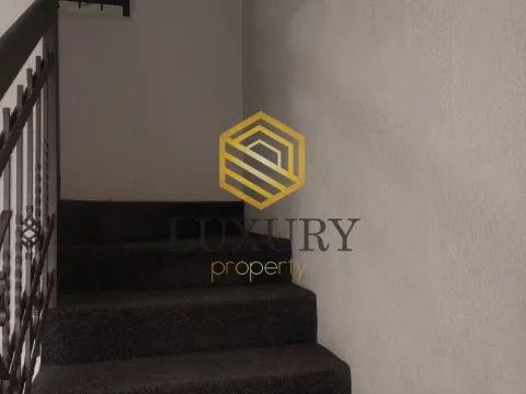 Rent, office space, 172m², 1 maj, Podgorica - image 2