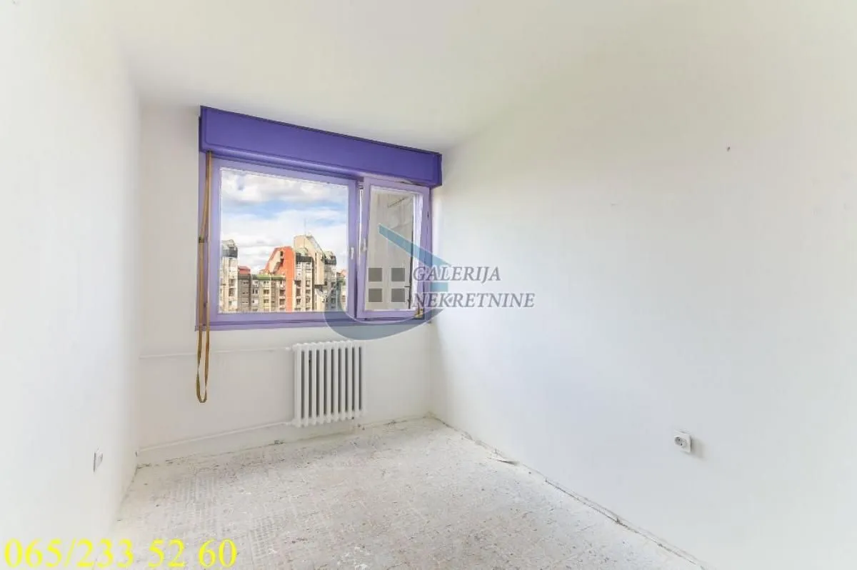 Prodaja, trosoban stan, 77m², Banjica, Voždovac Sve Podlokacije