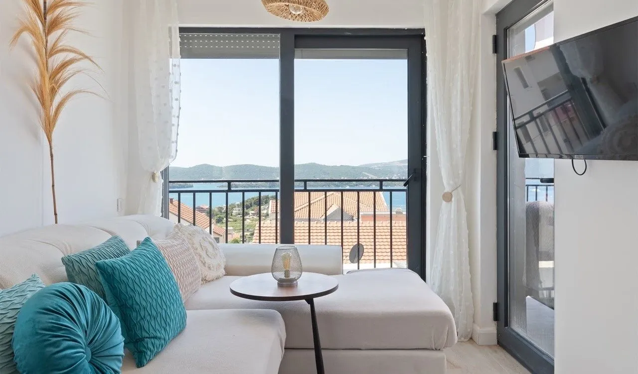 Prodaja, dvosoban stan, 95m², Kava, Tivat