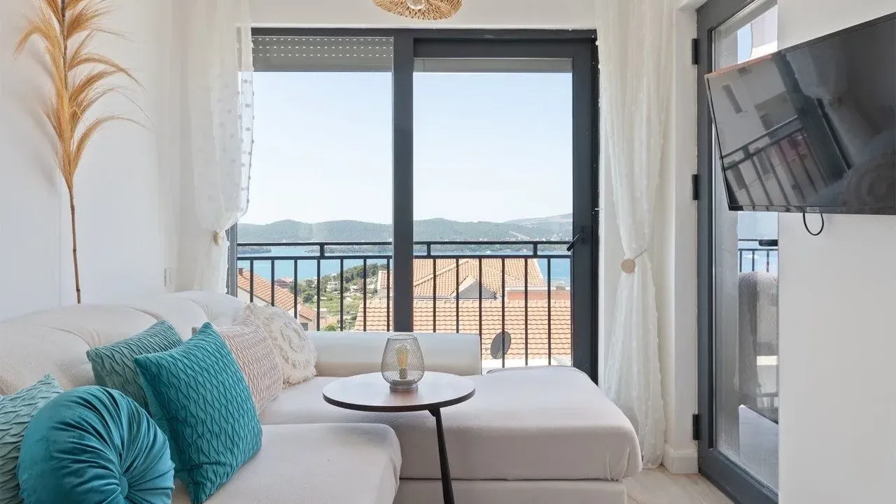 Prodaja, dvosoban stan, 95m², Kava, Tivat
