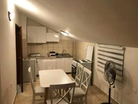 Izdavanje, jednosoban stan, 71m², Momišići, Podgorica - image 5