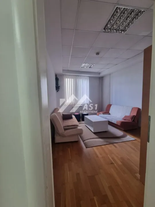 Prodaja, jednosoban stan, 41m², Bulevar Oslobodjenja, Novi Sad Sve Podlokacije