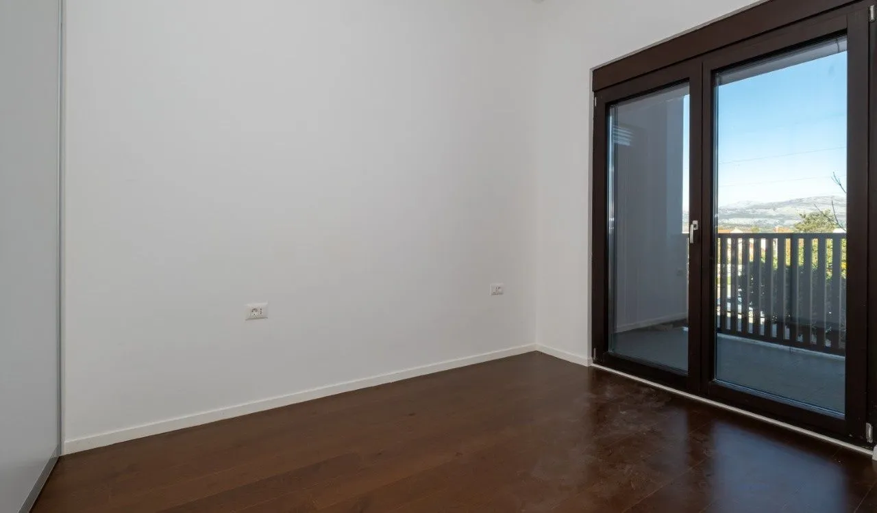 Prodaja, trosoban stan, 90m², Gornja Gorica, Podgorica
