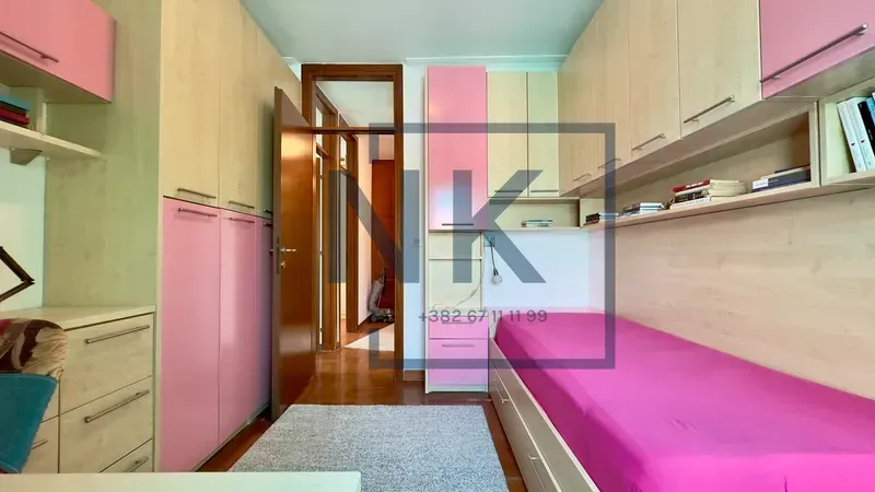 Prodaja, trosoban stan, 130m², Stari Aerodrom, Podgorica