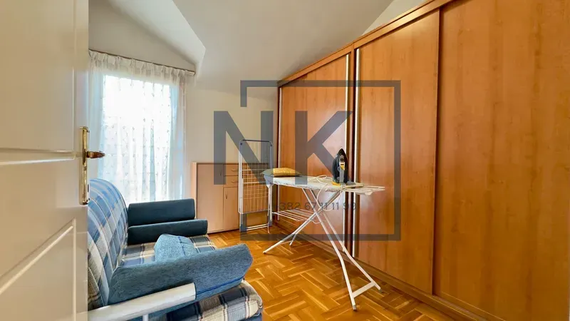 Rent, house, 300m², Ibričevina, Podgorica