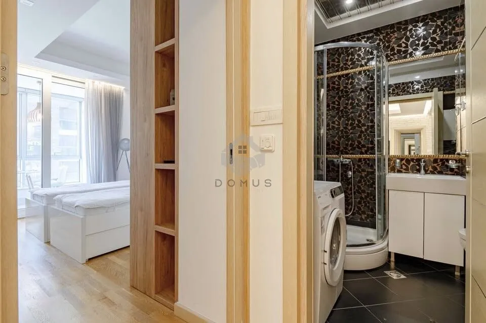 Prodaja, dvosoban stan, 90m², Budva, Crna Gora