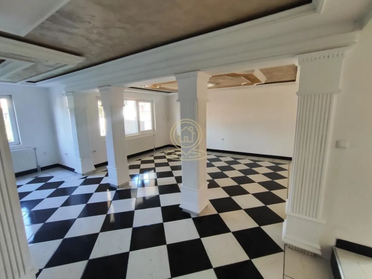 Prodaja, kuća, 374m², Veternik, Novi Sad Sve Podlokacije