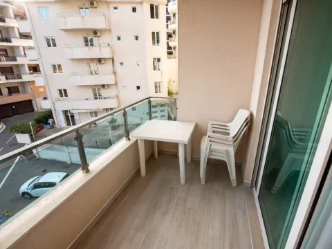 Sale, two bedroom apartment, 55m², Bečići, Budva - image 7