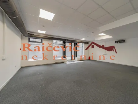 Izdavanje, poslovni prostor, 140m², Banovo Brdo, Beograd - image 3
