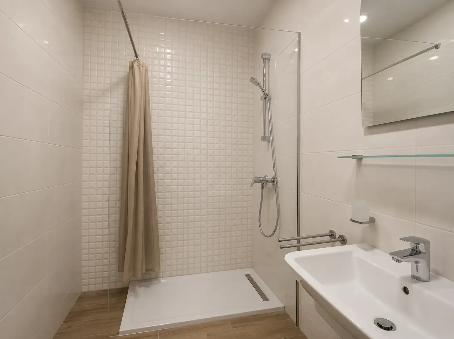 Izdavanje, jednosoban stan, 48m², City Kvart, Podgorica