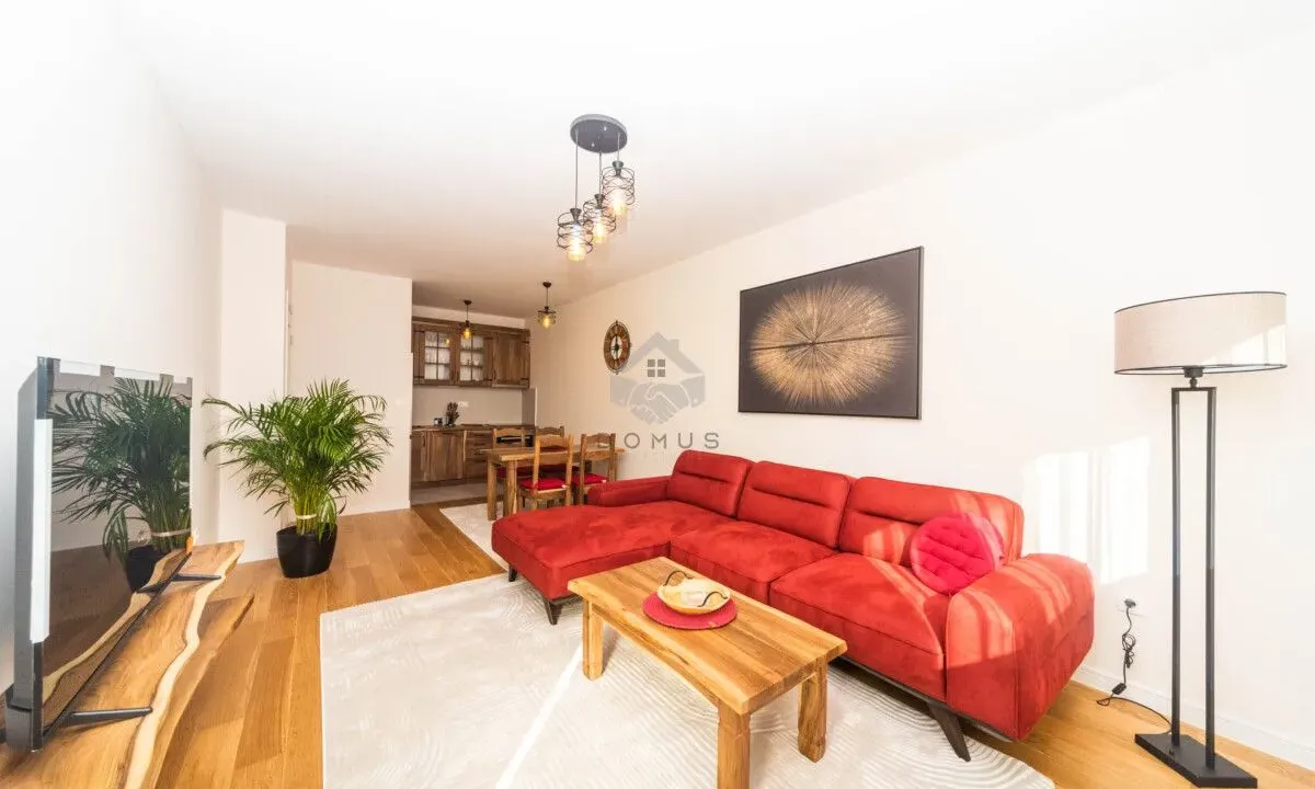 Izdavanje, jednosoban stan, 49m², Central Point, Podgorica