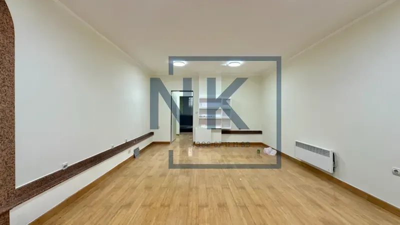 Izdavanje, poslovni prostor, 75m², Centar, Podgorica