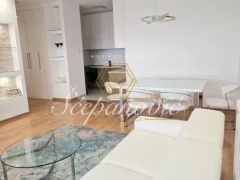 Izdavanje, trosoban stan, 105m², Centar, Novi Sad - image 5