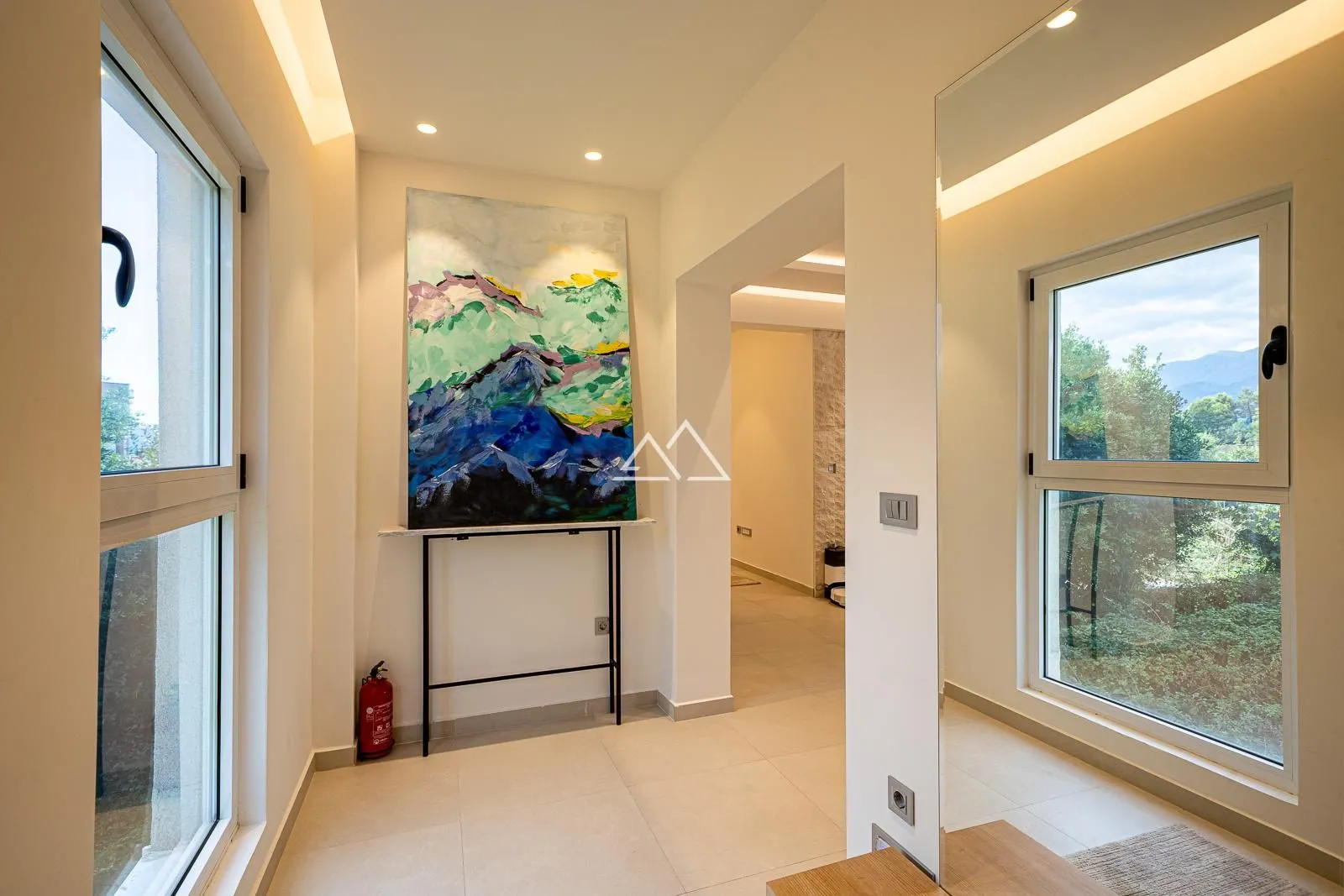 Sale, two bedroom apartment, 122m², Centar, Tivat