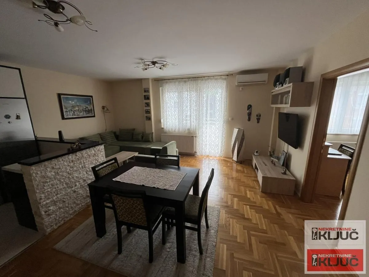 Prodaja, dvosoban stan, 43m², Podbara, Novi Sad Sve Podlokacije