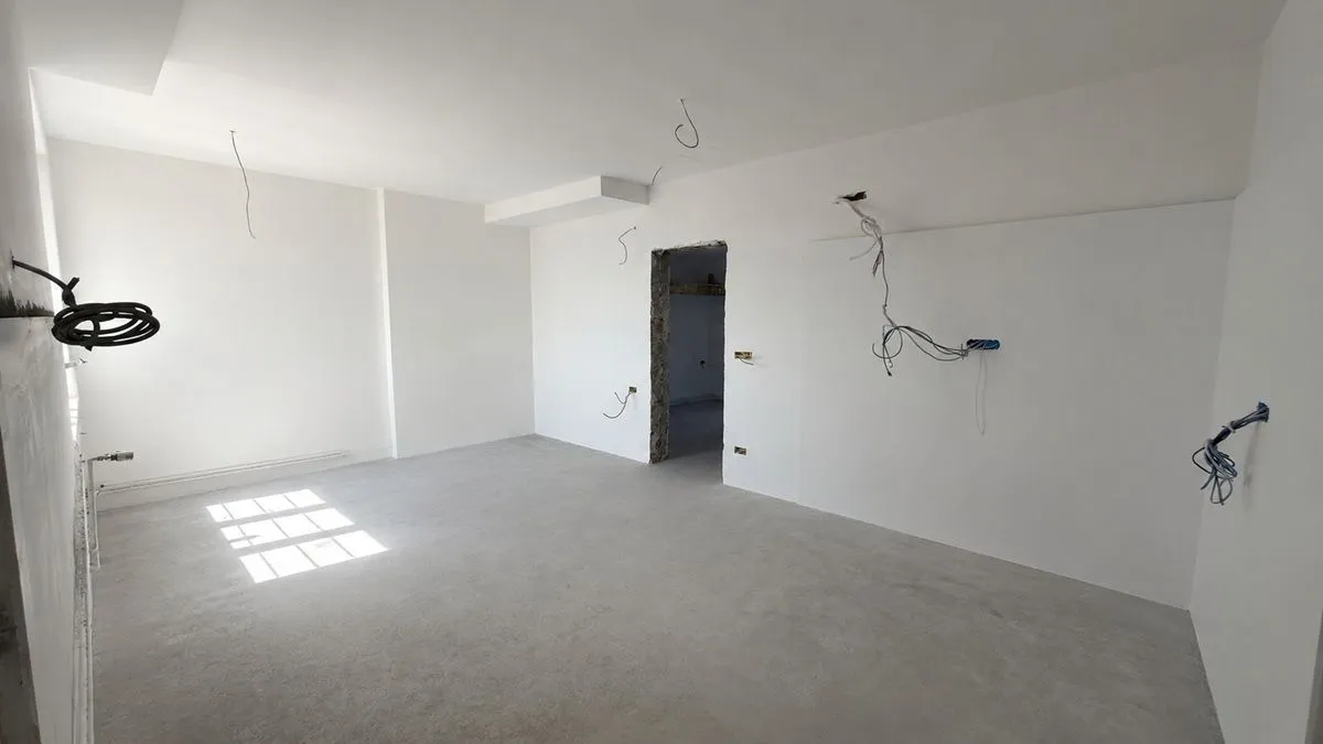Prodaja, četvorosoban stan, 75m², Kosančićev Venac, Beograd