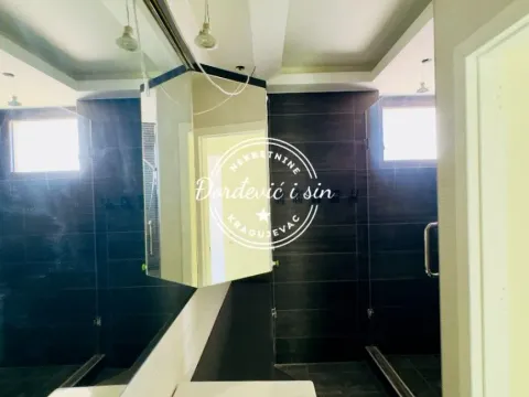 Sale, three bedroom apartment, 260m², Veliki park, Kragujevac - image 12