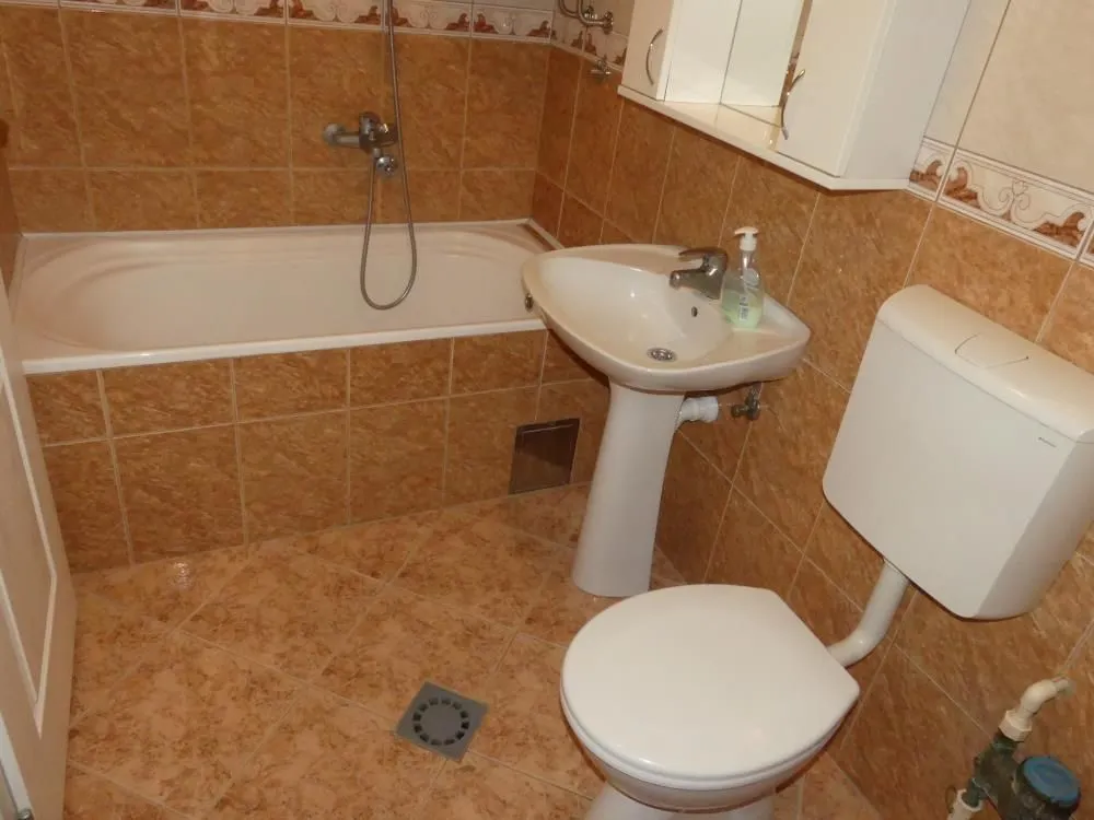 Prodaja, trosoban stan, 79m², Centar, Jagodina