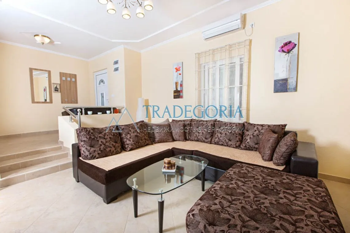 Prodaja, kuća, 250m², Utjeha, Ulcinj