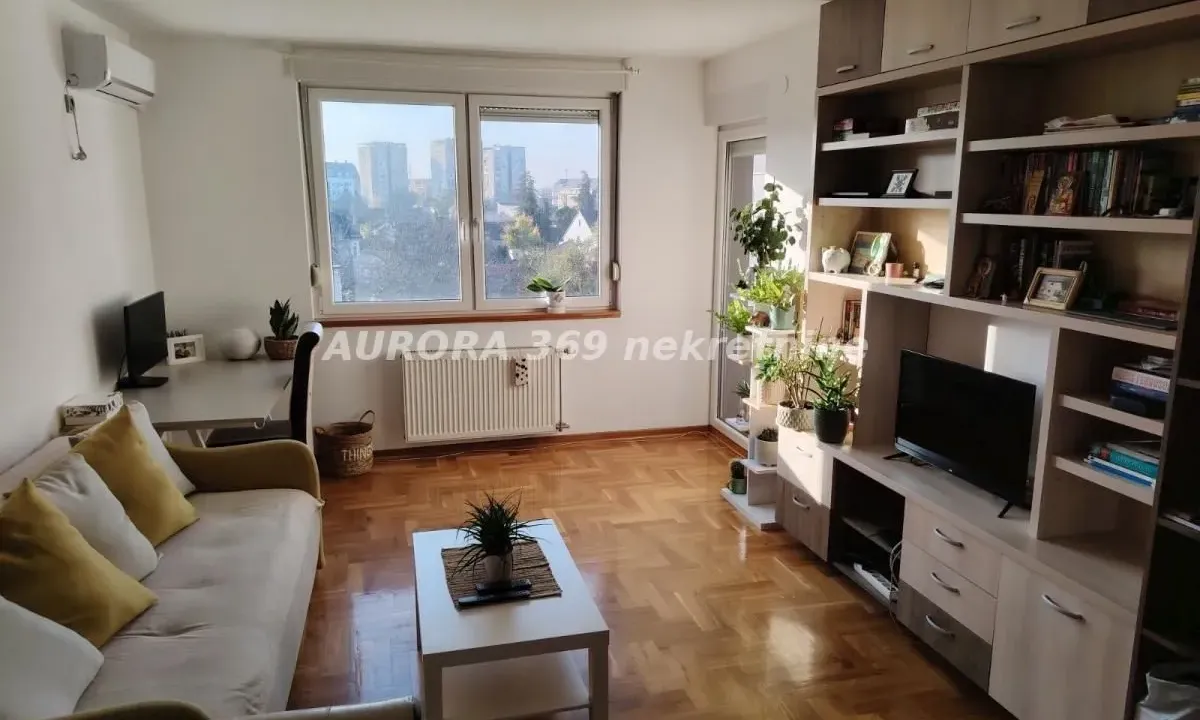 Prodaja, jednosoban stan, 42m², Sajlovo, Novi Sad Sve Podlokacije