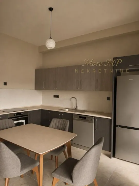Prodaja, dvosoban stan, 86m², Herceg Novi, Crna Gora