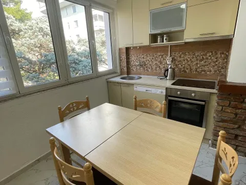 Rent, two bedroom apartment, 70m², Centar, Tivat - image 7