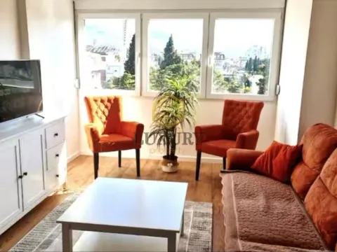 Izdavanje, dvosoban stan, 62m², Preko Morače, Podgorica - image 1