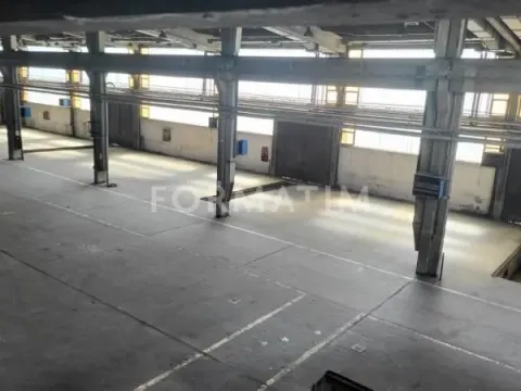 Izdavanje, poslovni prostor, 3700m², Trošarina, Voždovac Sve Podlokacije - image 9