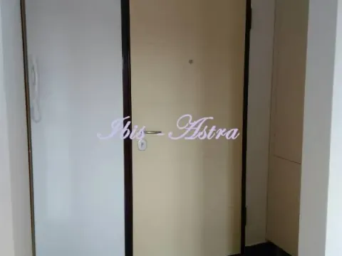 Izdavanje, trosoban stan, 60m², Vukov Spomenik, Zvezdara Sve Podlokacije - image 11