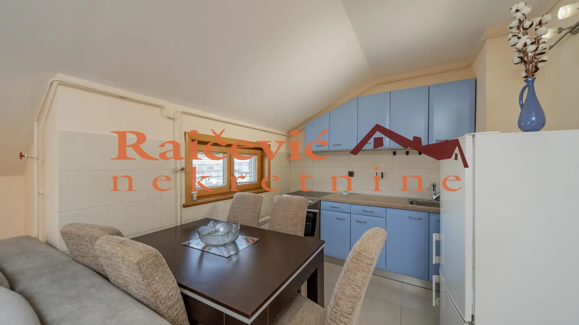 Rent, three bedroom apartment, 83m², Stari Grad, Beograd