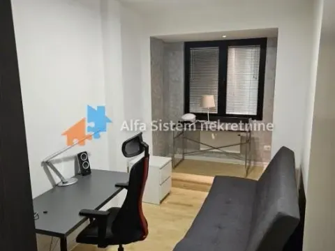 Izdavanje, trosoban stan, 70m², Stari Grad, Beograd - image 7