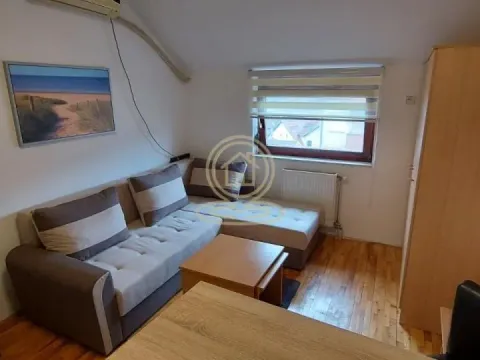 Izdavanje, jednosoban stan, 20m², Rotkvarija, Novi Sad Sve Podlokacije - image 3