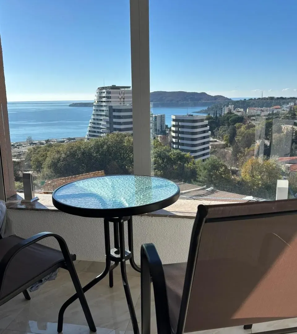 Sale, two bedroom apartment, 49m², Bečići, Budva