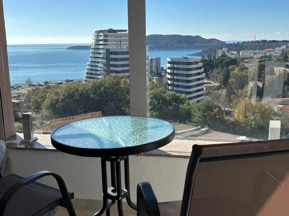 Sale, two bedroom apartment, 49m², Bečići, Budva