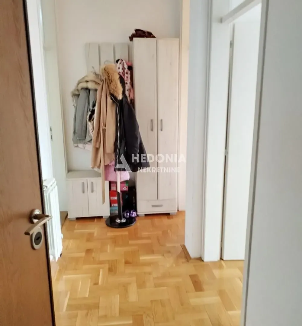Prodaja, dvosoban stan, 58m², Voždovačka Crkva, Voždovac Sve Podlokacije