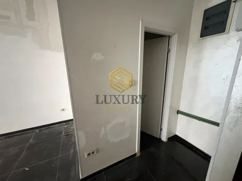 Izdavanje, poslovni prostor, 33m², City Kvart, Podgorica - image 2
