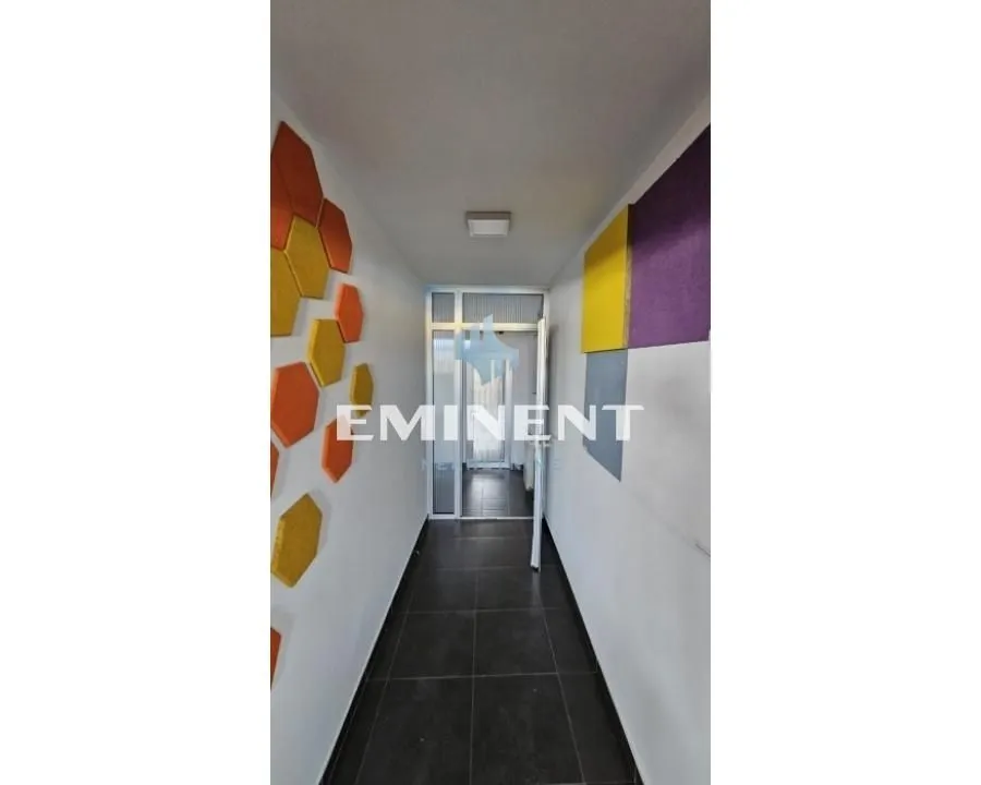 Rent, office space, 110m², Zemun Sve Podlokacije, Beograd