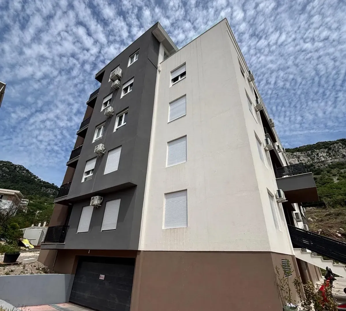 Sale, one bedroom apartment, 46m², Lazi, Budva