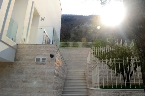 Prodaja, kuća, 495m², Stoliv, Kotor - image 15