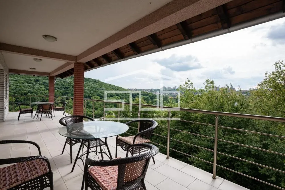 Sale, house, 500m², Rakovica, Beograd