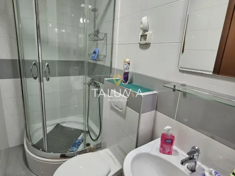 Rent, two bedroom apartment, 75m², City Kvart, Podgorica - image 11