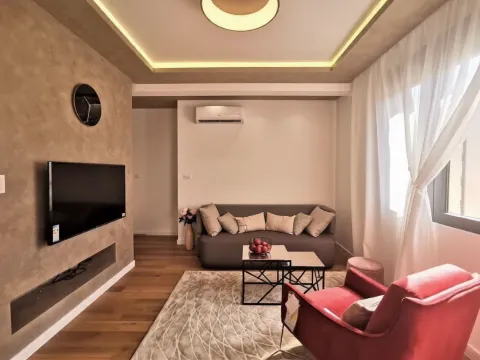 Prodaja, jednosoban stan, 45m², Blok 9, Podgorica - image 3