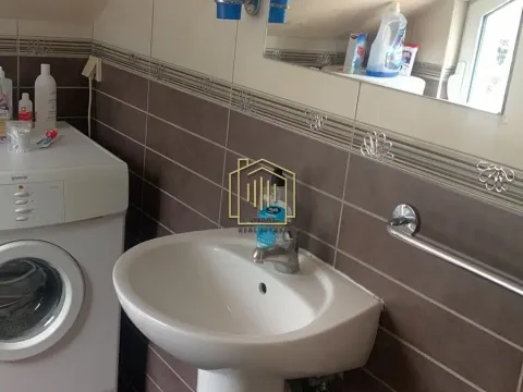 Izdavanje, jednosoban stan, 40m², Momišići, Podgorica - image 4