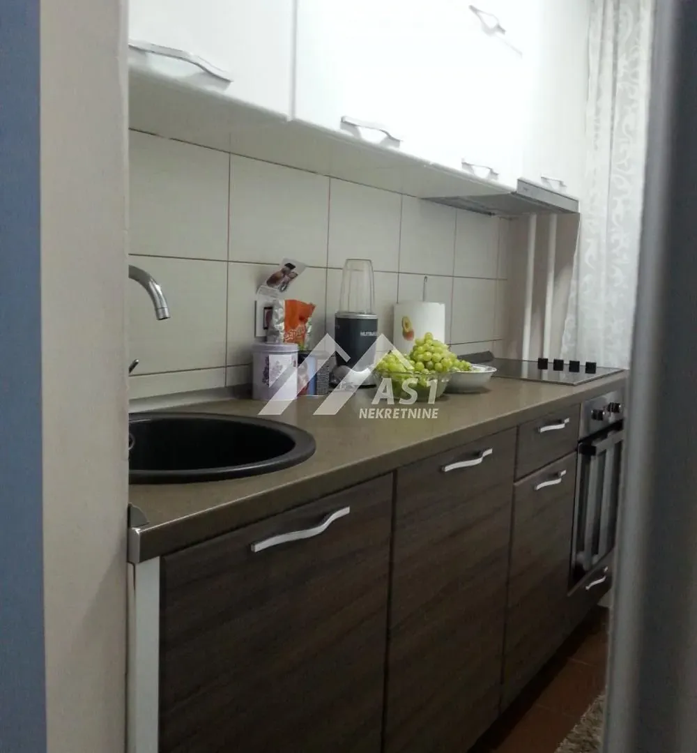 Izdavanje, dvosoban stan, 63m², Sajam, Novi Sad Sve Podlokacije