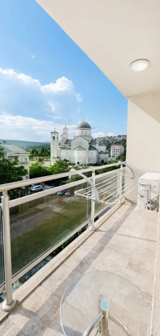 Rent, one bedroom apartment, 49m², Preko Morače, Podgorica