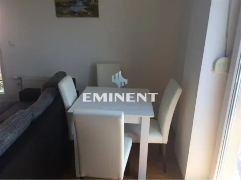 Izdavanje, stan, 41m², Lipov Lad, Zvezdara Sve Podlokacije - image 4