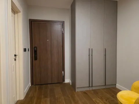 Izdavanje, trosoban stan, 163m², Dalmatinska ulica, Podgorica - image 14